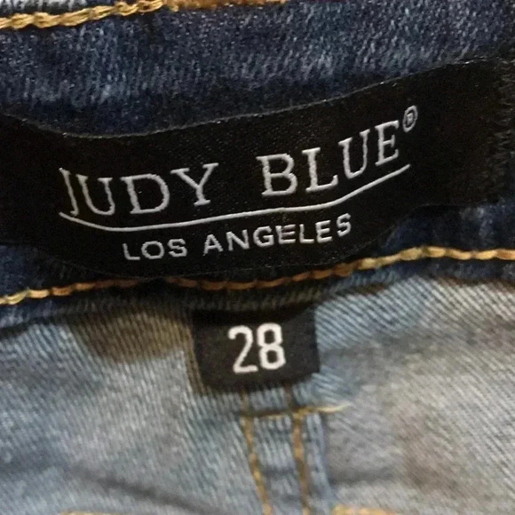 JUDY BLUE Relaxed Fit Distressed Mid Rise Skinny Jean-Size 28 - Picture 10 of 11